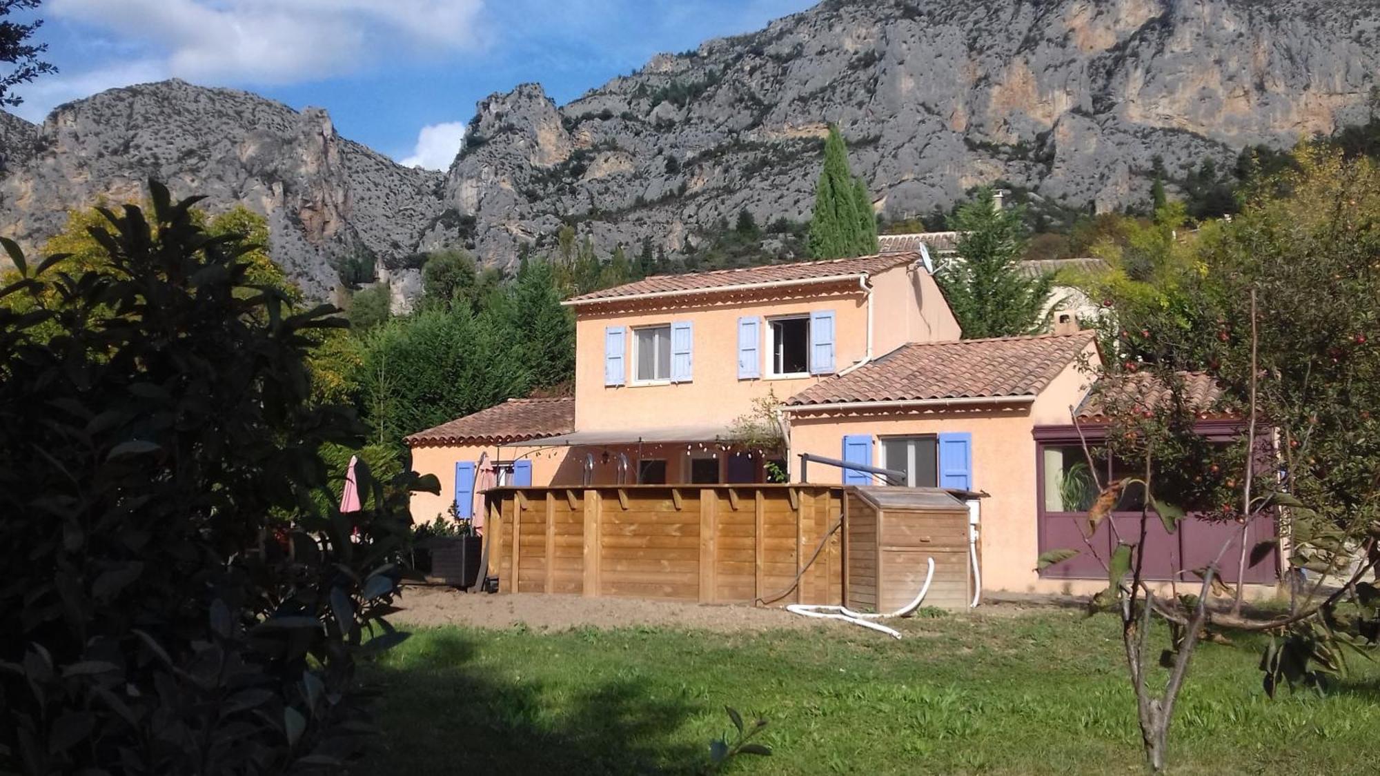 Chambre d'Hôtes L'Odalyre Moustiers-Sainte-Marie Extérieur photo